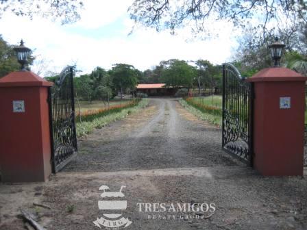 Entry to Rancho Rio Blanco