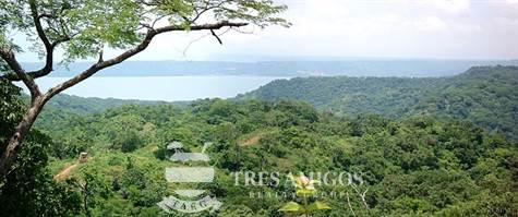 105 hectare property in Costa Rica