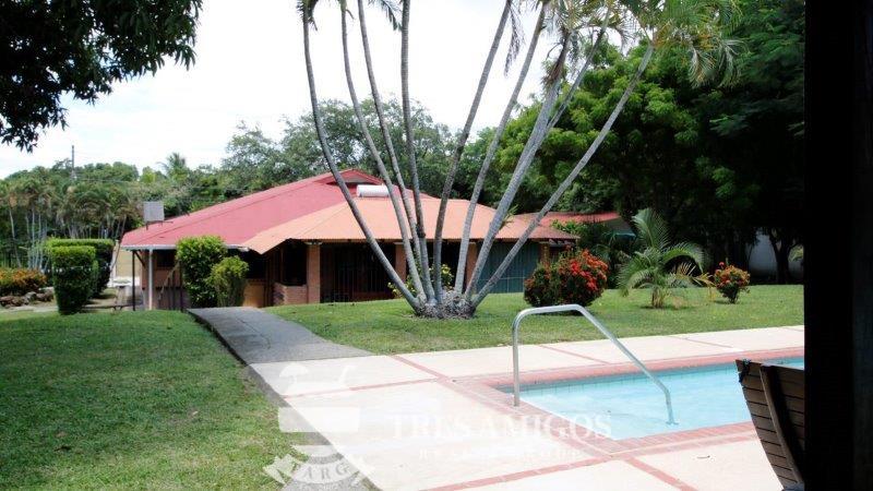 Fully landscaped 2,729 sq. meter lot in Liberia 